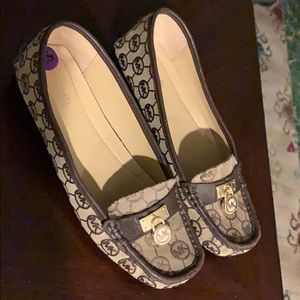 Michael Kors size 8.5